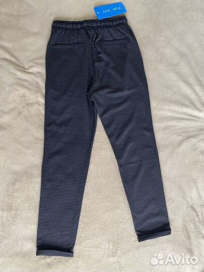 Брюки для мальчика FUN DAY новые 158р