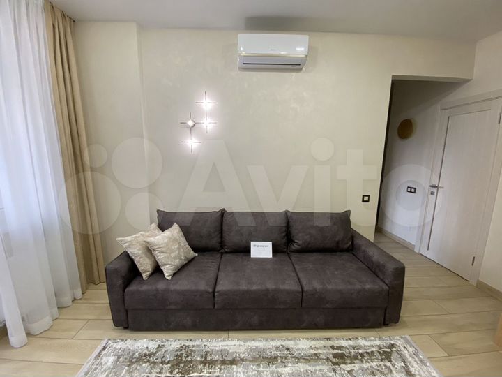 2-к. квартира, 40 м², 10/14 эт.