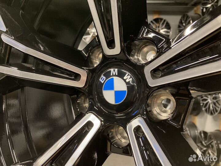 Диски R20 765M стиль на BMW 5 7 Серии X3M X4M