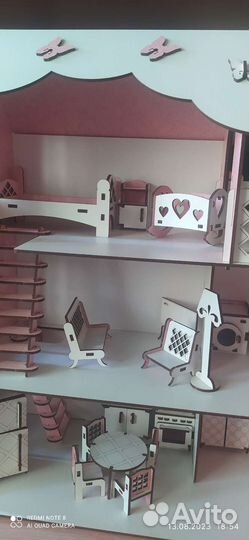 Кукольный домик с мебелью