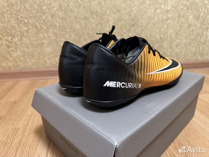 Футбольный буцы Nike mercurial p 45