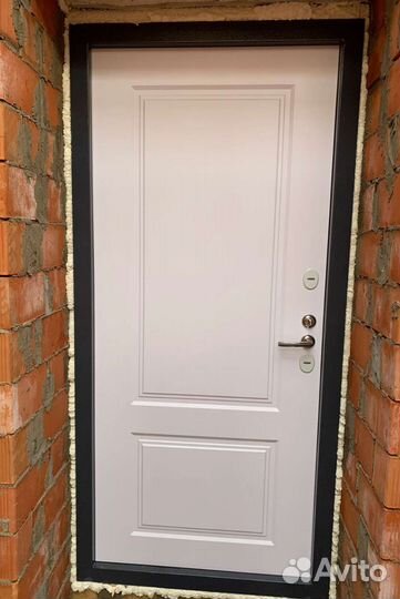 Дверь входная металлическая с терморазрывом