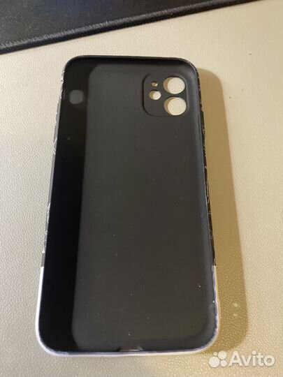 Чехол на iPhone 11