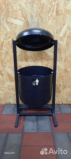 Уличная урна с пепельницей