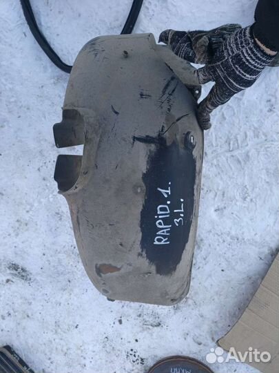 Локер задний левый Skoda Rapid 1