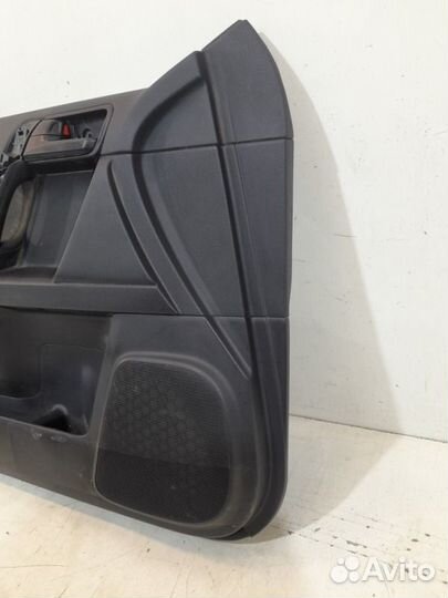 Обшивка двери передняя левая Toyota Land Cruiser