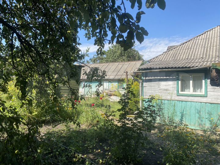 Дом 32,4 м² на участке 9 сот.