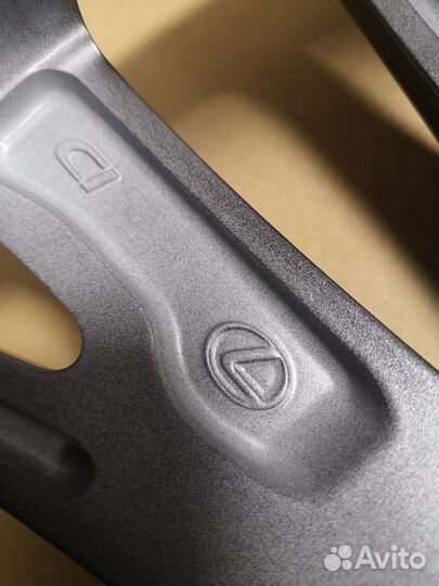 Диск литой Lexus ES250 R18 новый оригинал