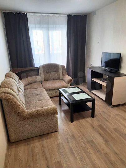 1-к. квартира, 37 м², 1/10 эт.