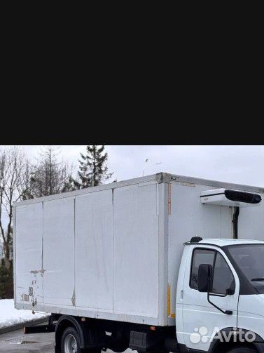 Будка с рефрижератором