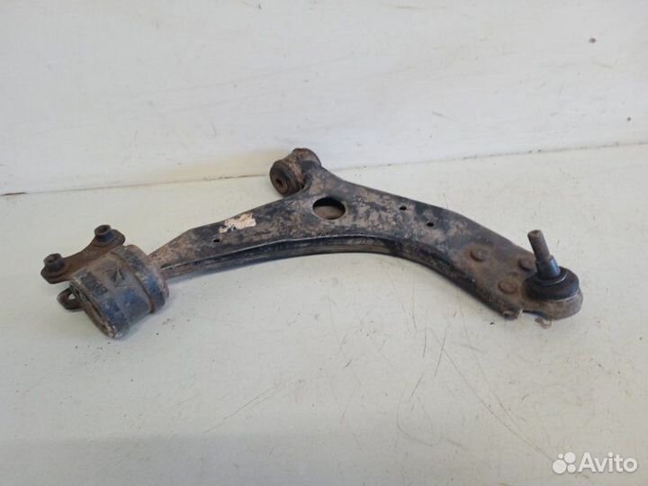 Рычаг передний правый Ford Focus 2 2005-2011