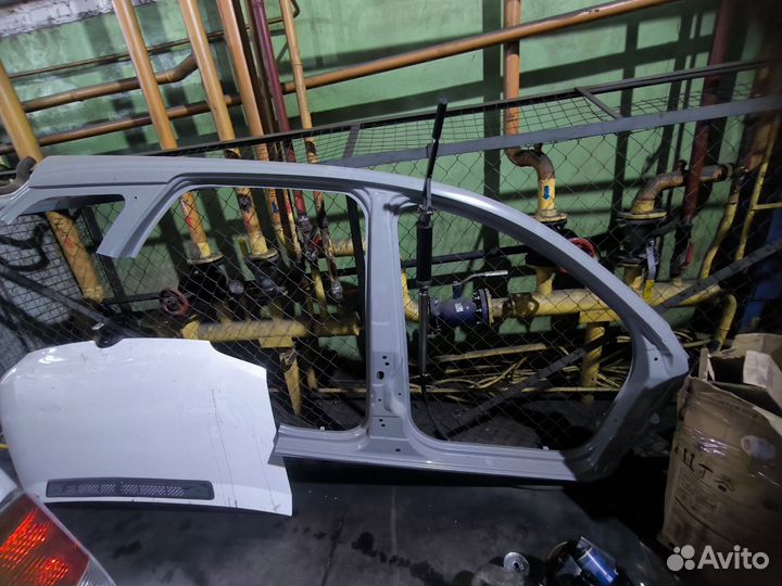 Боковина правая LADA Vesta SW 2015