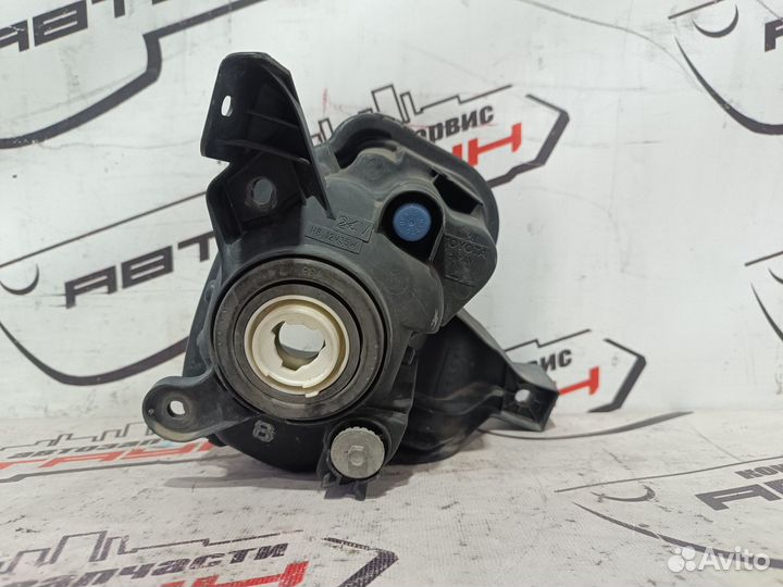 Туманка toyota crown GRS200 GRS201 GRS202 GRS203 GRS204 30376 левая 2 модель 8122130340 D427