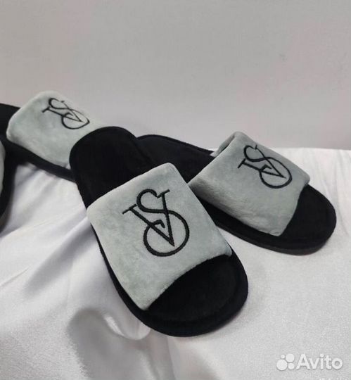 Женские домашние тапочки VS