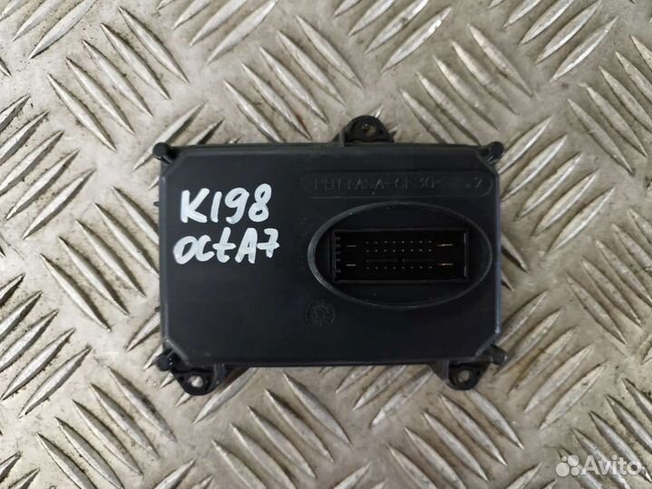 Блок управления светом (фарами) Skoda Octavia A7 2.0 1t0941329b