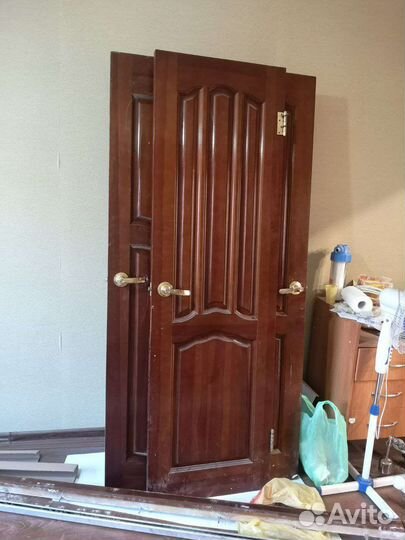 Дверь межкомнатная из массива б/у