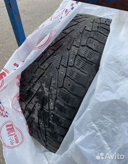 Nokian Tyres Hakkapeliitta 7 SUV 275/40 R20 106T