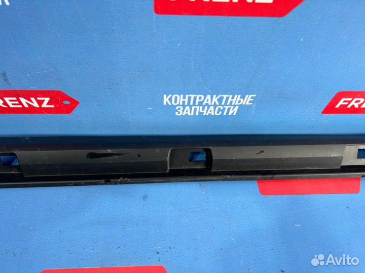 Накладка порога правая Subaru Forester SJ