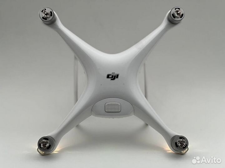 DJi phantom 4 pro с 2 батареями и hdmi модулем