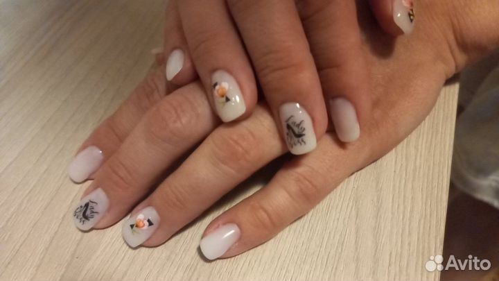 Начинающий мастер маникюра