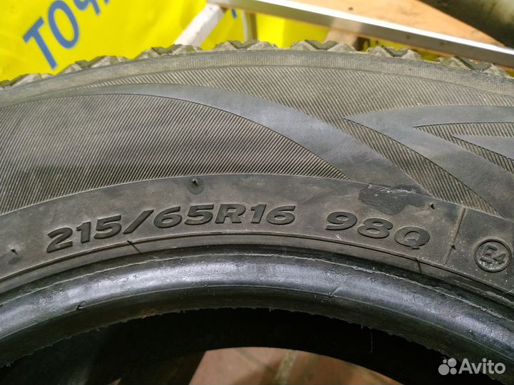 Hankook Winter I'Cept EVO 215/65 R16