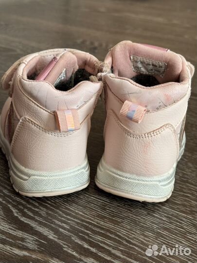 Ботинки для девочки демисезонные 23р