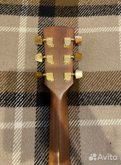 Акустическая гитара Ibanez AW15(массив ели)