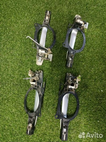 Наружняя ручка двери mitsubishi lancer 10