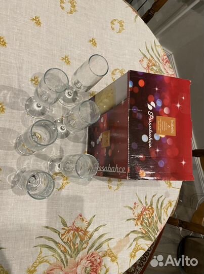 Набор фужеров и винных бокалов