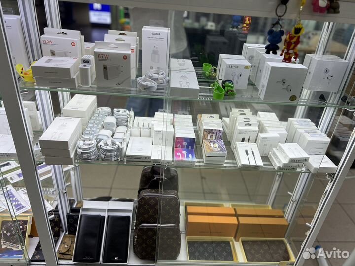 Ремонт сотовых телефонов / Продажа гаджетов