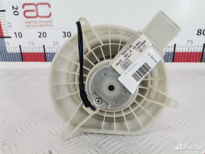 Моторчик печки Dodge Nitro 2007 68004033AA