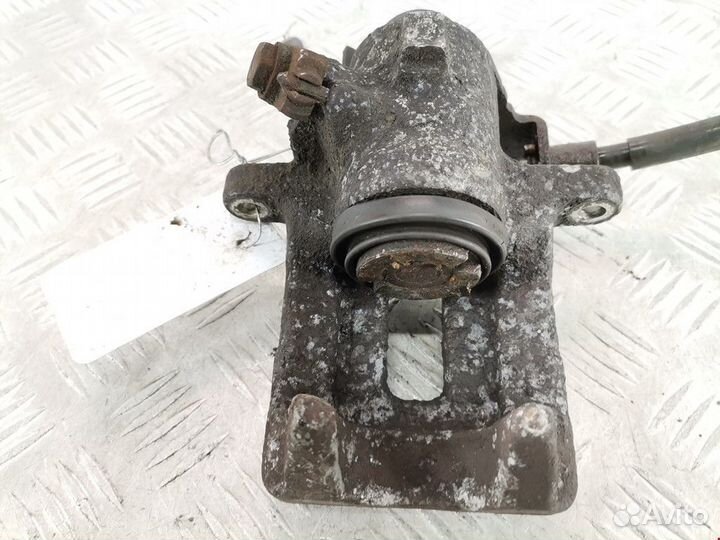 Суппорт задний правый Audi A4 B6 2002 8E0615424G