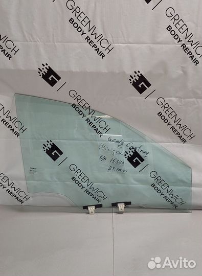 Стекло двери переднее правое Geely Coolray