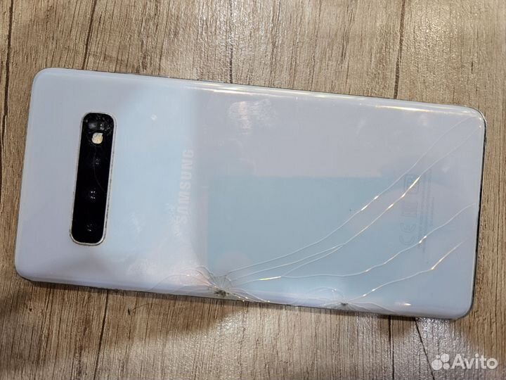 Samsung Galaxy S10+, 8/128 ГБ