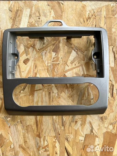 Ford Focus 2 рамка магнитофона