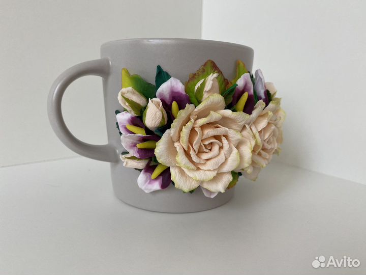 Кружка с розами из полимерной глины