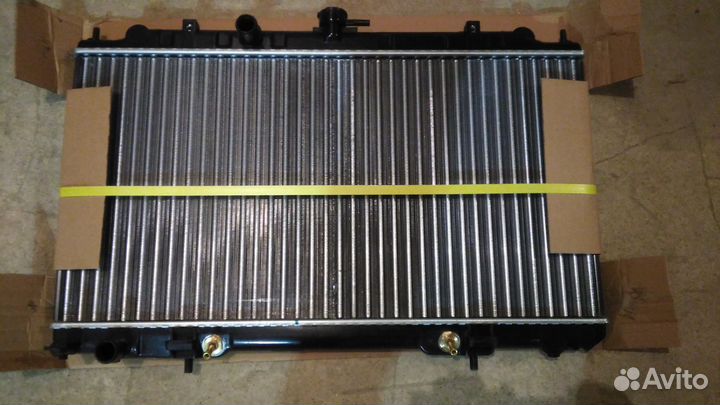Радиатор основной Ниссан Санни