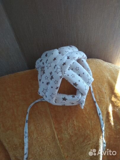 Продается противоударная детская шапка