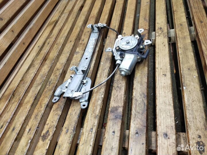 Стеклоподъемник задний правый Nissan Teana J31