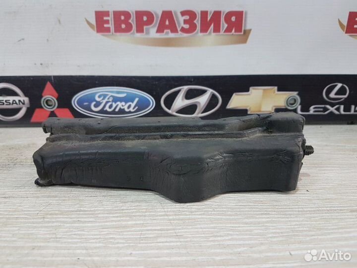 Отбойник капота передний левый Audi A6 C7 2012