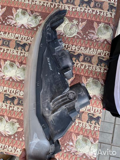 Фара на nissan almera