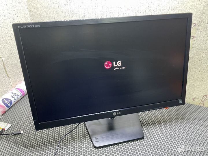 Монитор LG 23 дюйма Full HD доставлю