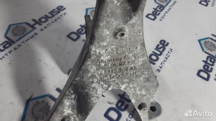 Опора кронштейн двигателя Audi A4 B6 2.0 ALT 2002