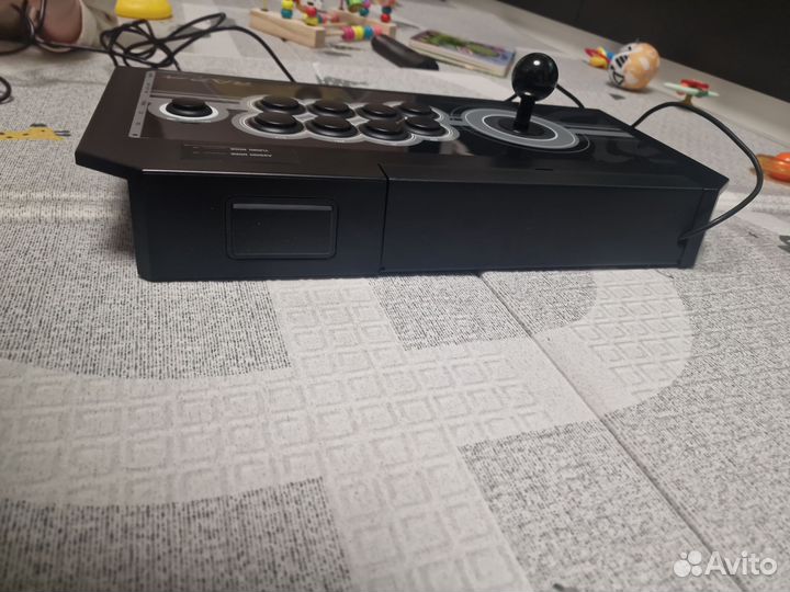 Геймпад hori Real Arcade Pro 4