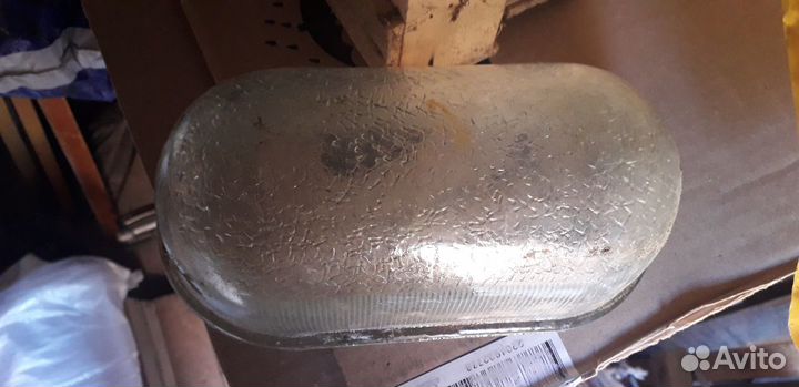 Стекло от уличного фонаря, б/у, есть маленький ско