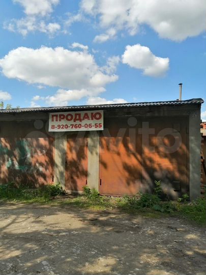 Гараж, > 30 м²