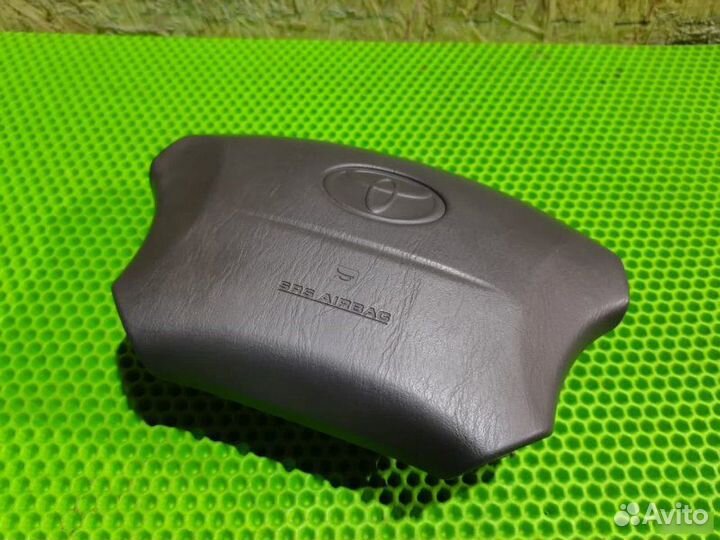 Подушка безопасности в руль Toyota Land Cruiser