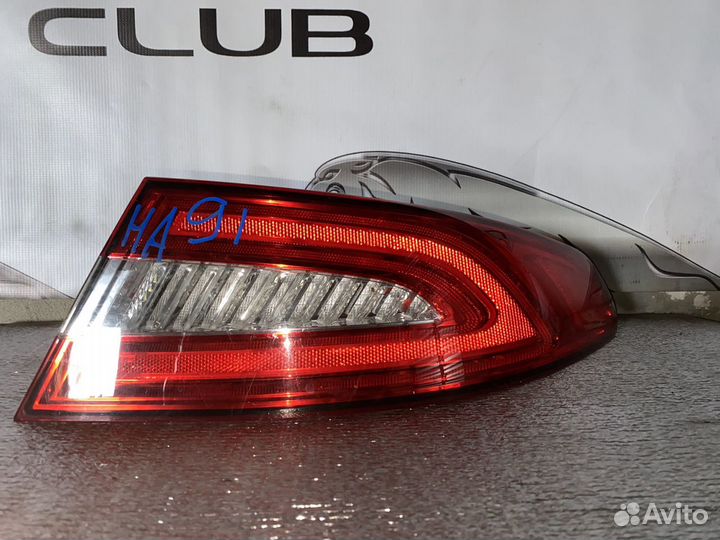 Задний фонарь правый Jaguar XF
