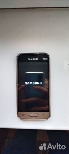 Телефон Samsung galaxy j1 mini prime