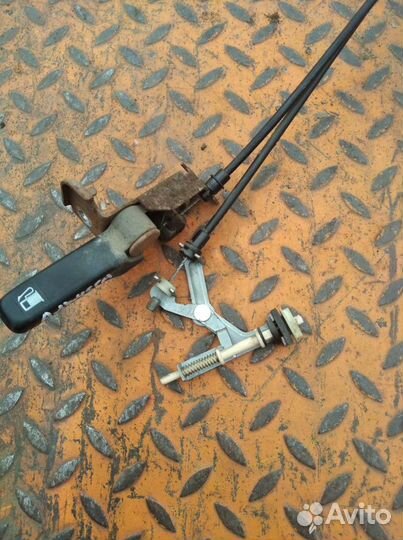 Лючек бензобака Nissan Almera N16